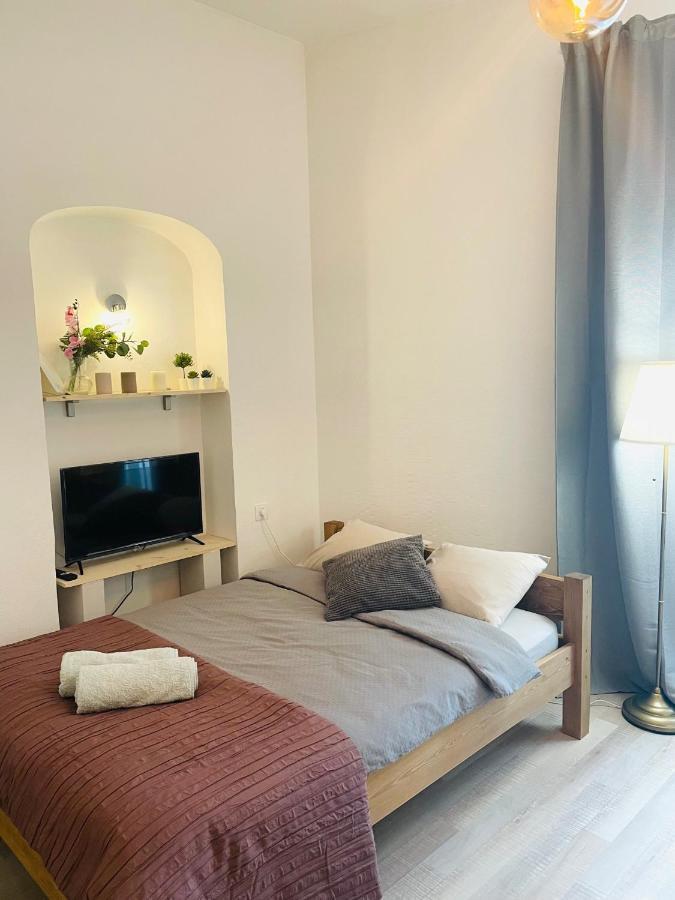 Proche Du Centre Et Des Thermes Apartment *