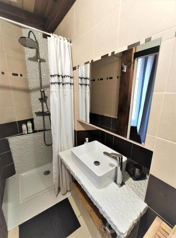 Proche Du Centre Et Des Thermes Apartment *